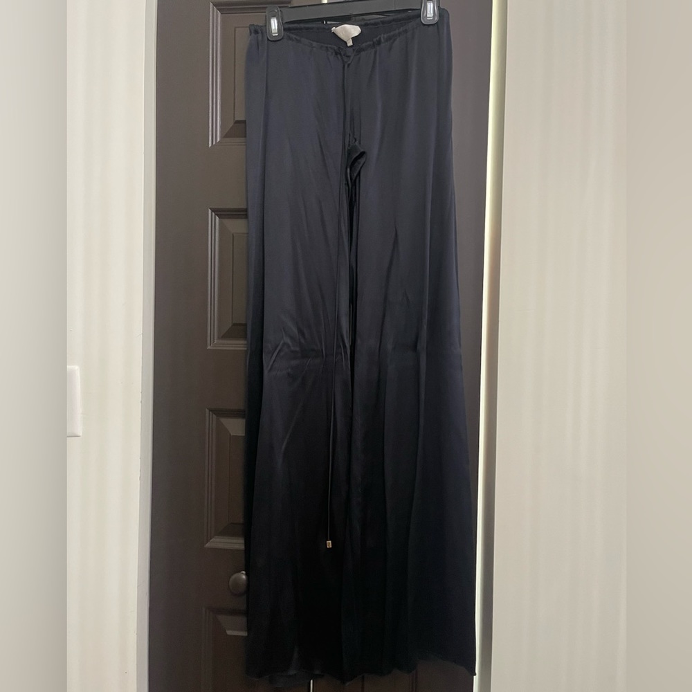 ALEXIS - black silk wide legged pants. Size XS. Great condition.